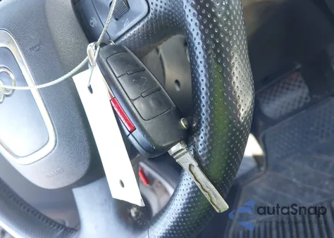 2006 Audi A4 2.0T z USA, uszkodzony, nr VIN WAUDF78E66A241845